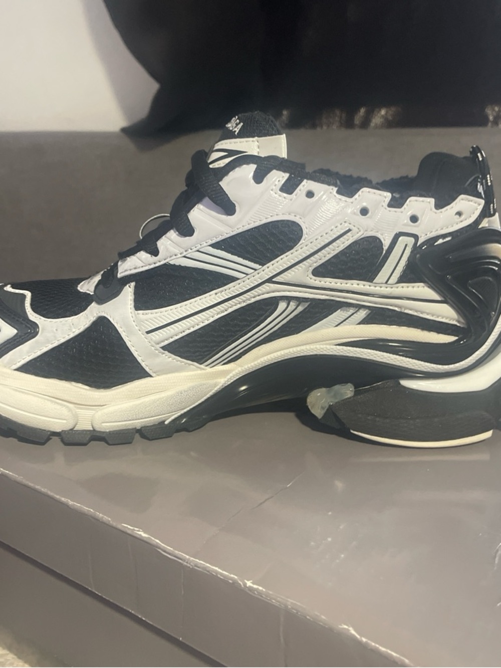 Black & White. Balenciaga runners